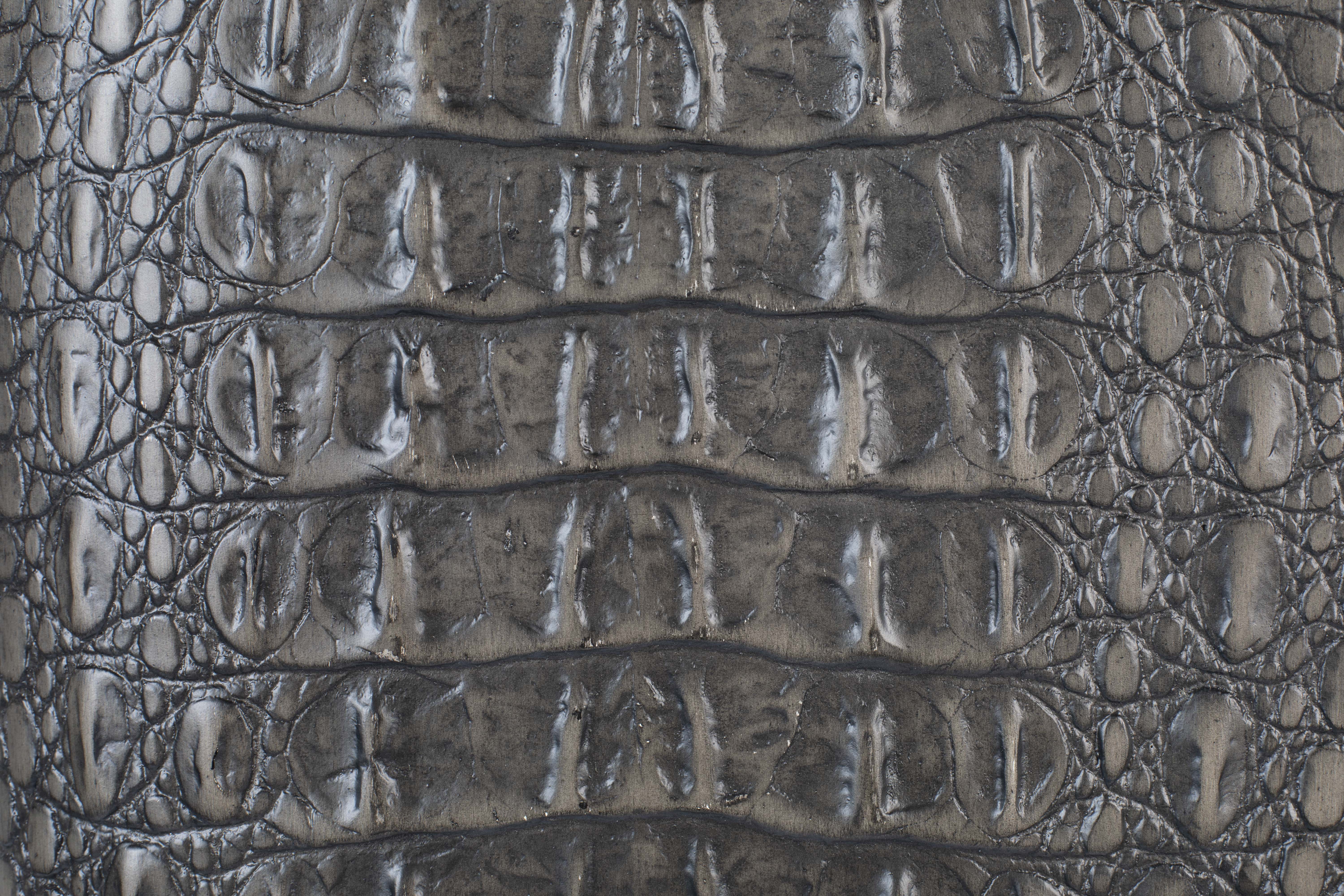 Bold Monkey Ava Morgana Crocodile Drinks Cabinet